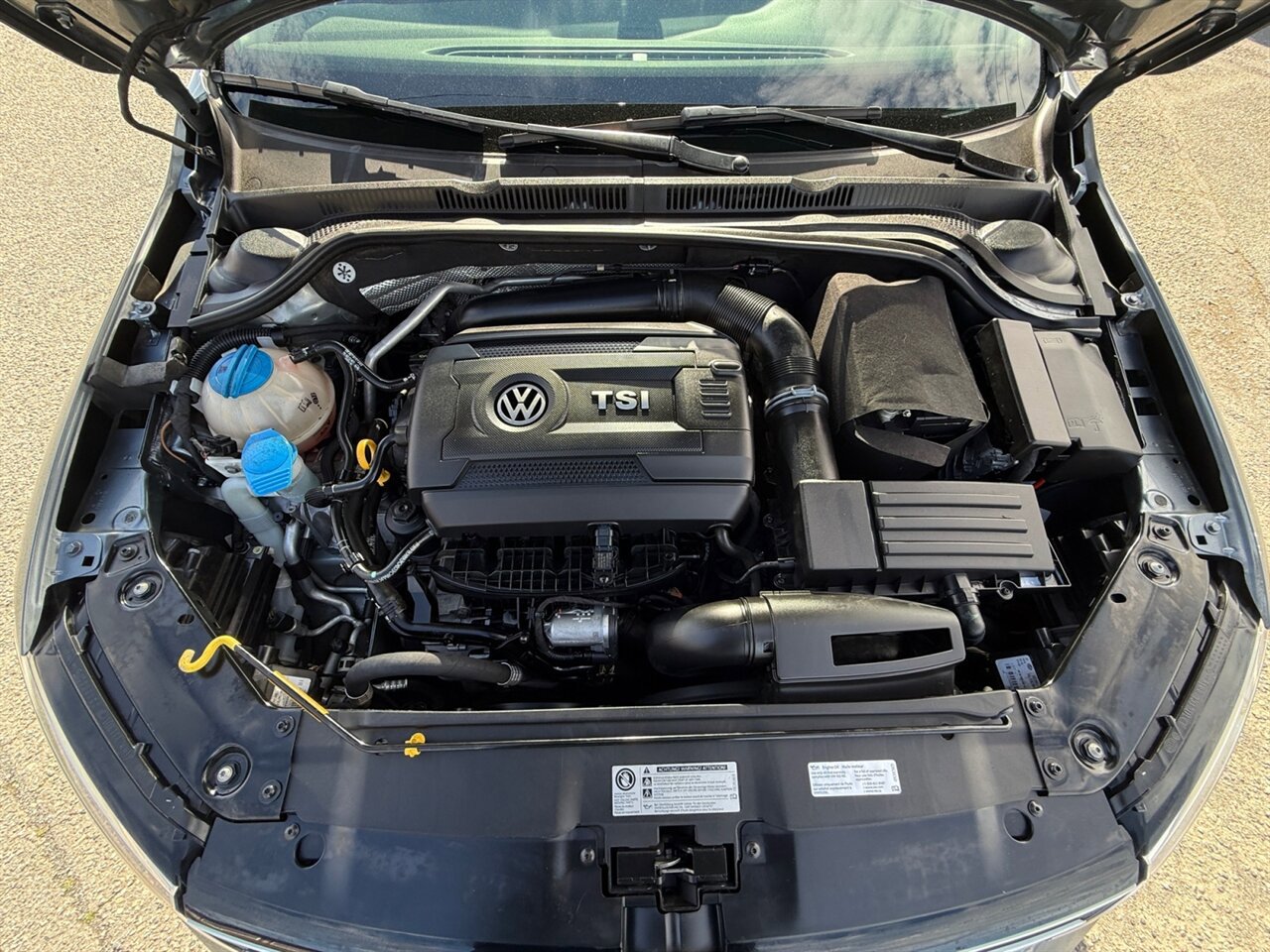 Used 2016 Volkswagen Jetta SEL FWD image 21