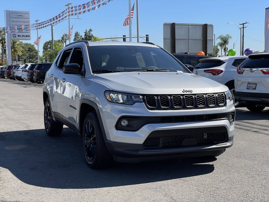 New 2026 Jeep Compass Latitude image 8