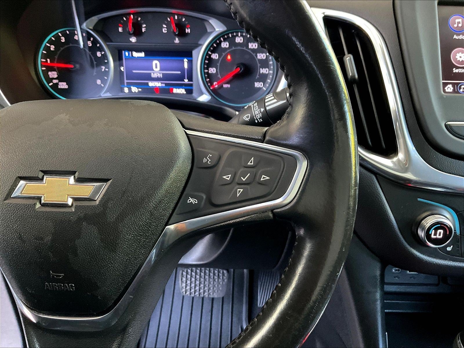 Used 2020 Chevrolet Equinox LT w/ Driver Convenience Package FWD image 12
