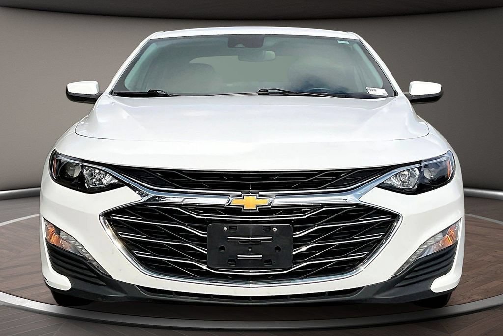 Used 2024 Chevrolet Malibu LT FWD image 2