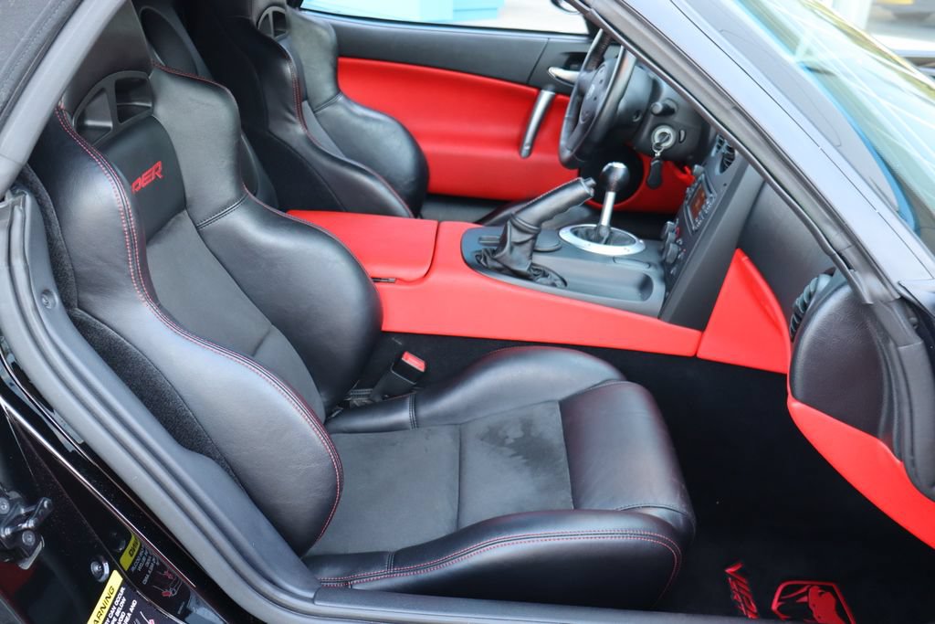 Used 2010 Dodge Viper SRT-10 w/ Protection Group RWD image 17