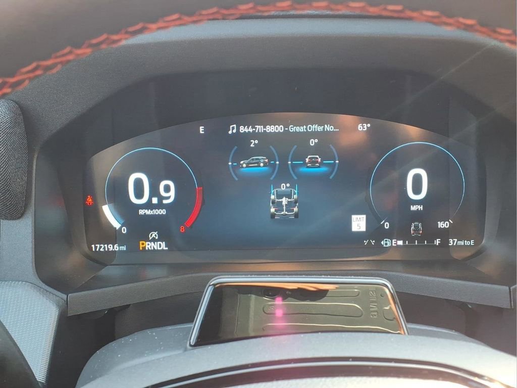 Used 2025 Ford Explorer ST-Line w/ ST-Line Street Pack image 14