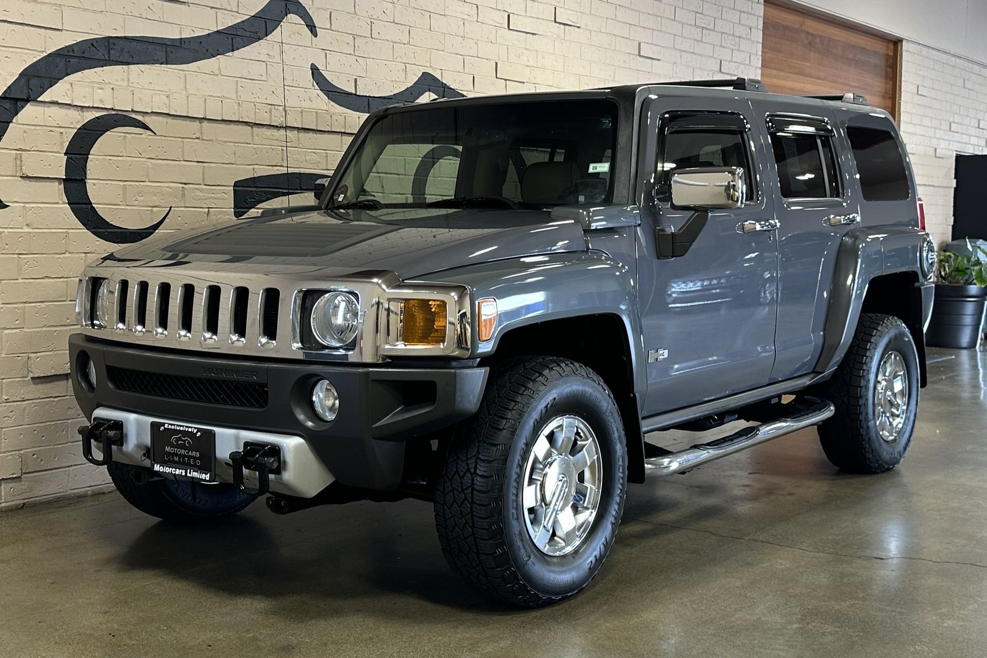 Used 2009 HUMMER H3 Luxury AWD/4WD image 9