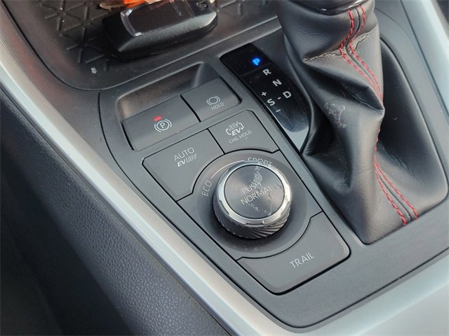 Used 2022 Toyota RAV4 SE image 25