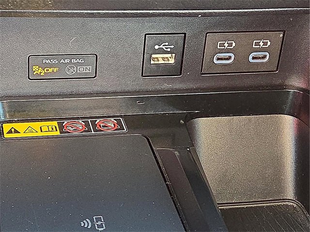 Used 2025 Toyota Camry LE image 18