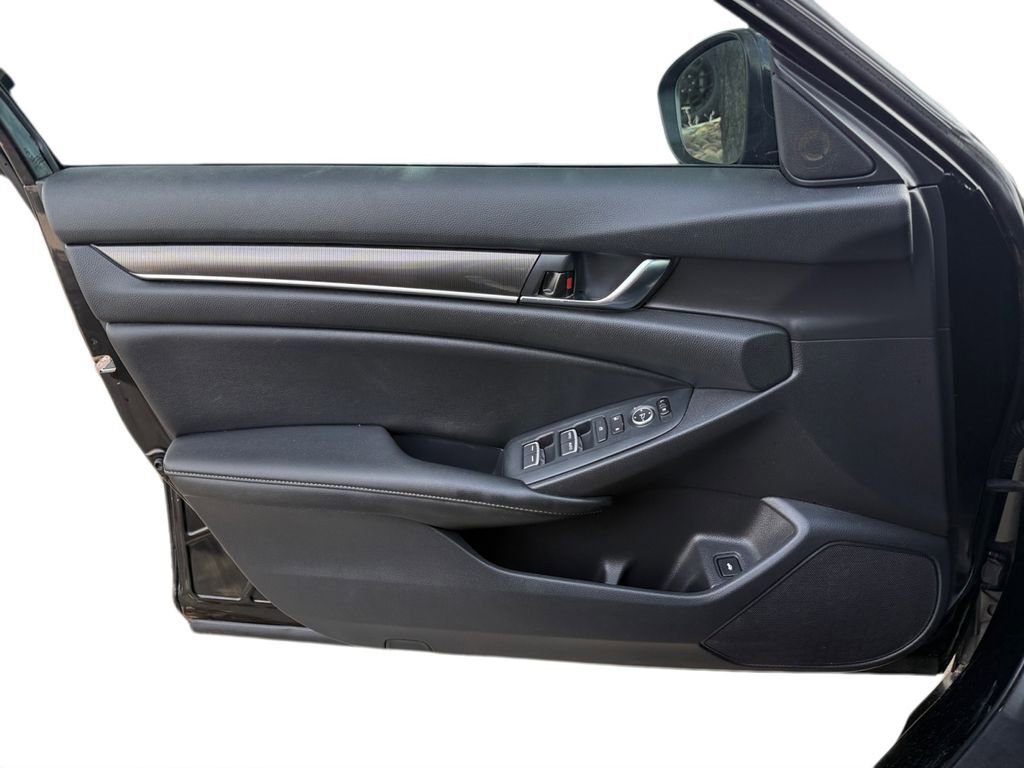Used 2022 Honda Accord Sport image 17