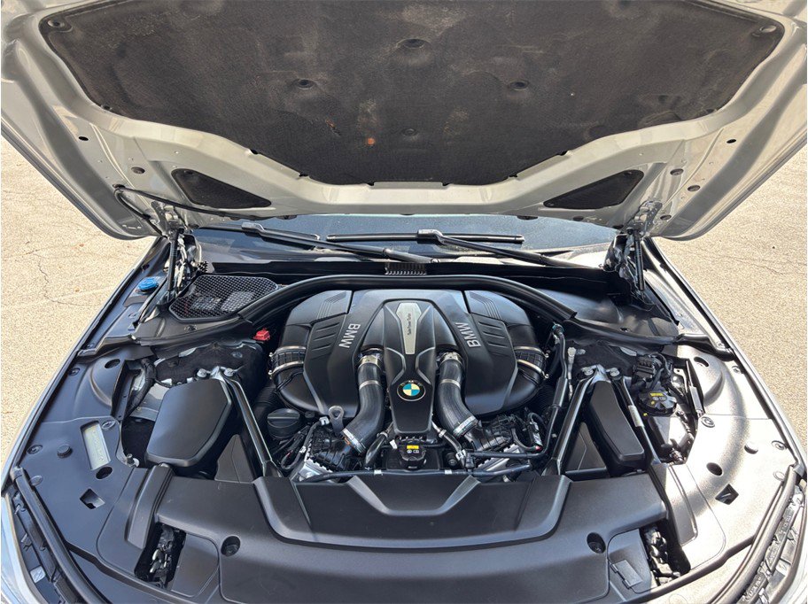 Used 2018 BMW 750i 750i Sedan 4D image 56