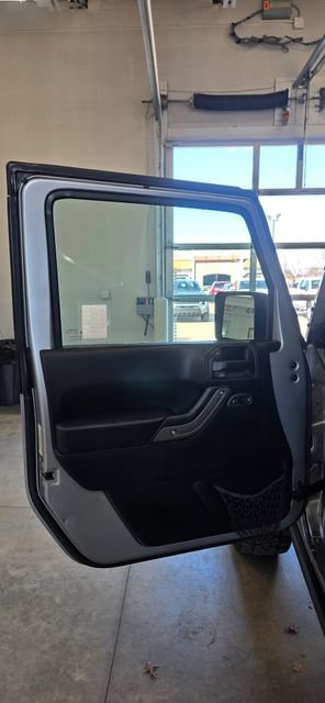 Used 2016 Jeep Wrangler Unlimited Willys image 11