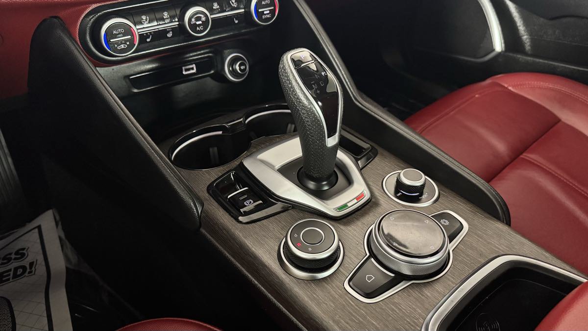 Used 2020 Alfa Romeo Giulia Ti w/ Active Blind Spot Package RWD image 21