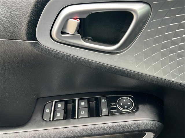 Used 2020 Kia Soul LX image 24