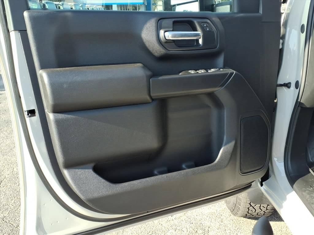 New 2026 Chevrolet Silverado 2500 Custom w/ Custom Value Package AWD/4WD image 15