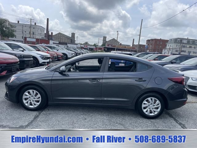Used 2020 Hyundai Elantra SE w/ Cargo Package (C1) FWD image 8