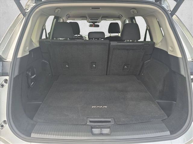 Certified 2024 Nissan Rogue SV FWD image 6