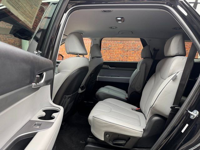 Used 2025 Hyundai Palisade SEL image 21
