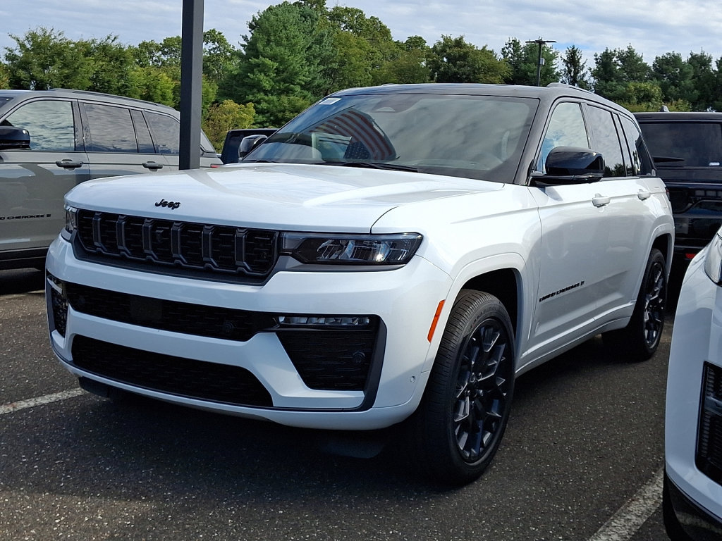 New 2027 Jeep Grand Cherokee Summit