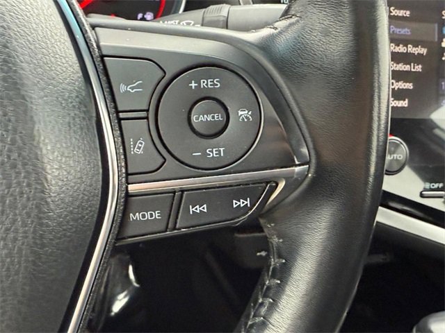 Used 2020 Toyota Camry XSE image 19