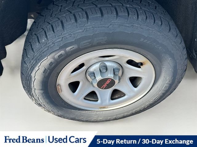 Used 2014 GMC Sierra 1500 2WD Regular Cab image 17