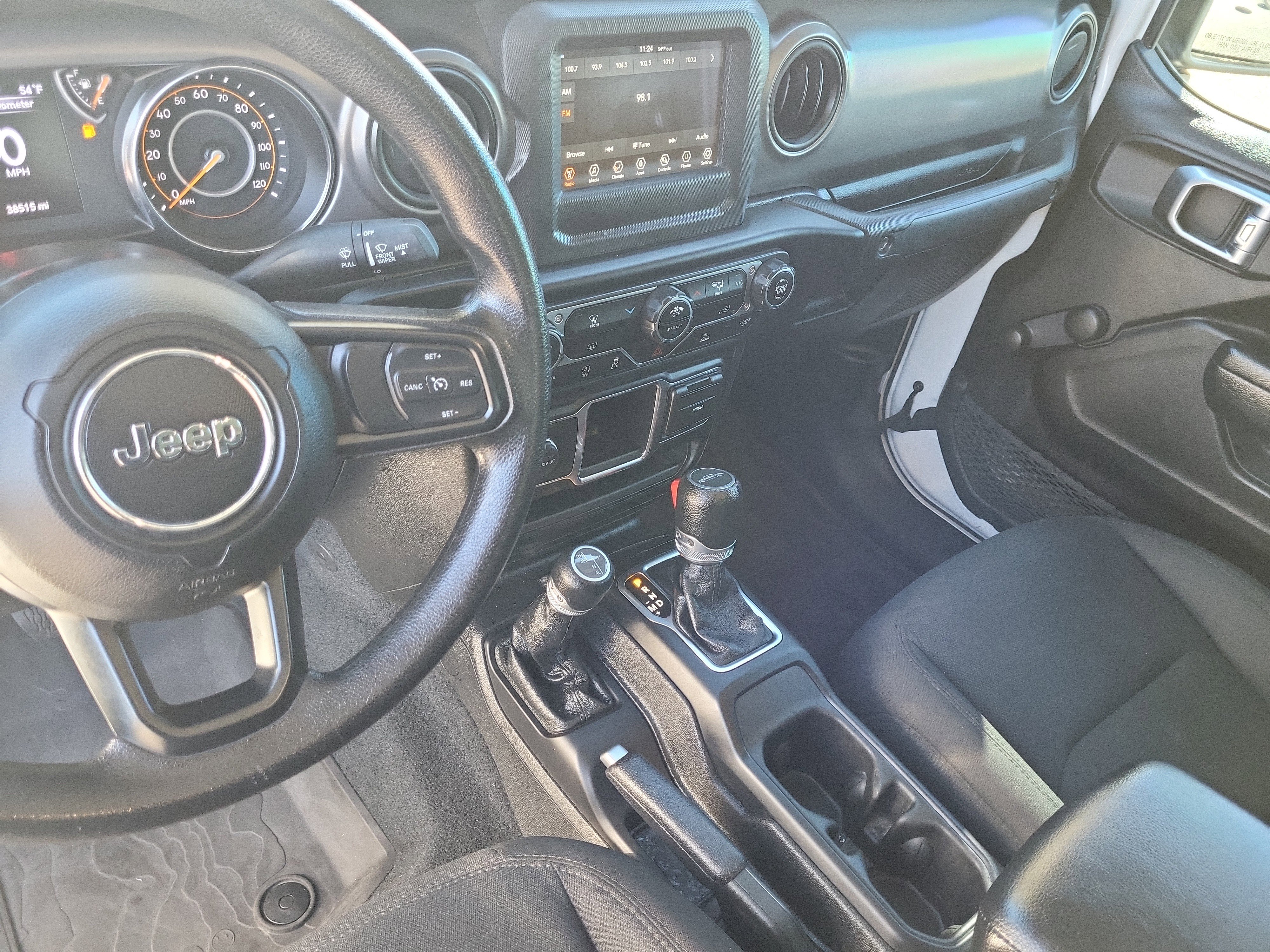 Used 2023 Jeep Gladiator Sport image 12