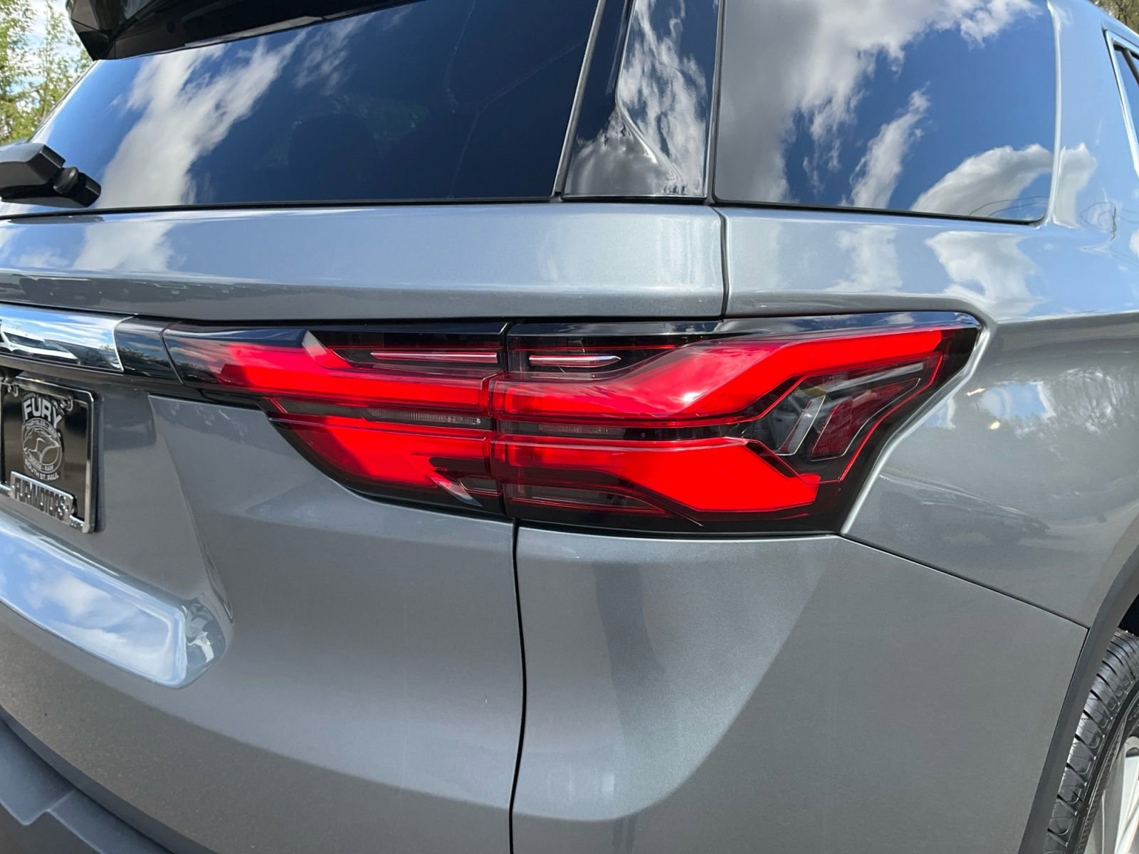 Used 2023 Chevrolet Traverse LT FWD image 25