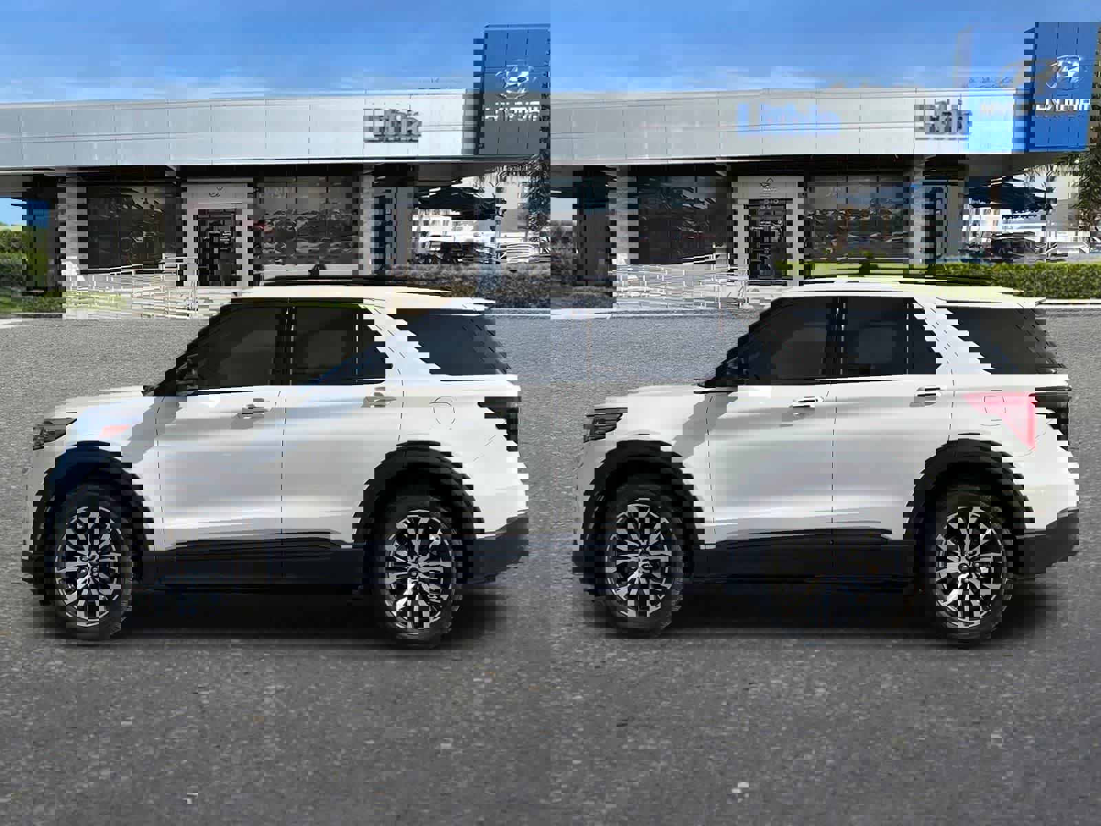 Used 2020 Ford Explorer ST w/ Premium Technology Package image 6