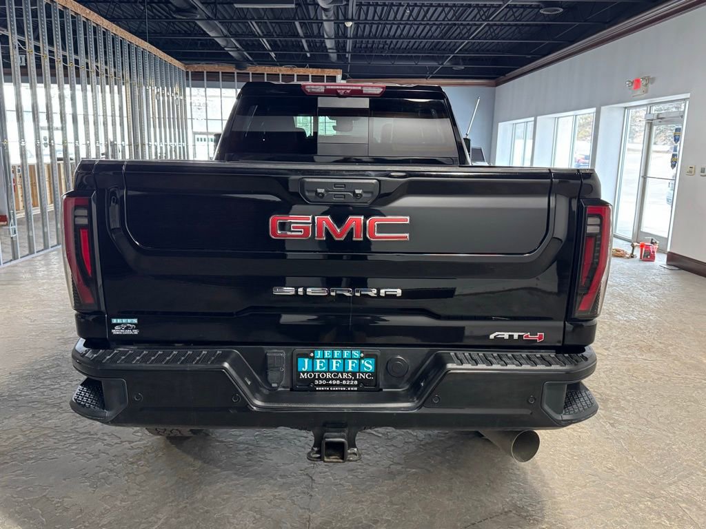 Used 2024 GMC Sierra 2500 AT4 w/ AT4 Premium Plus Package image 5
