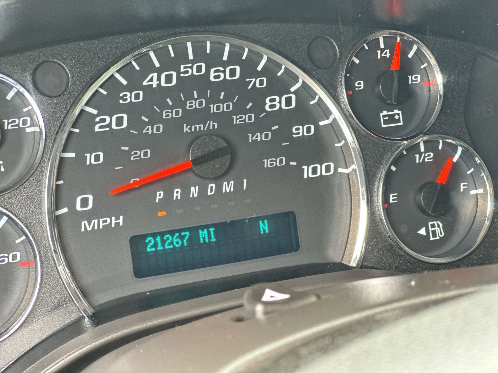 Used 2025 Chevrolet Express 2500 Extended w/ Driver Convenience Package RWD image 15