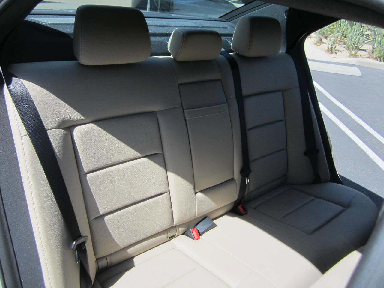 Used 2010 Mercedes-Benz E 350 E 350 Sport 4dr Sedan image 15