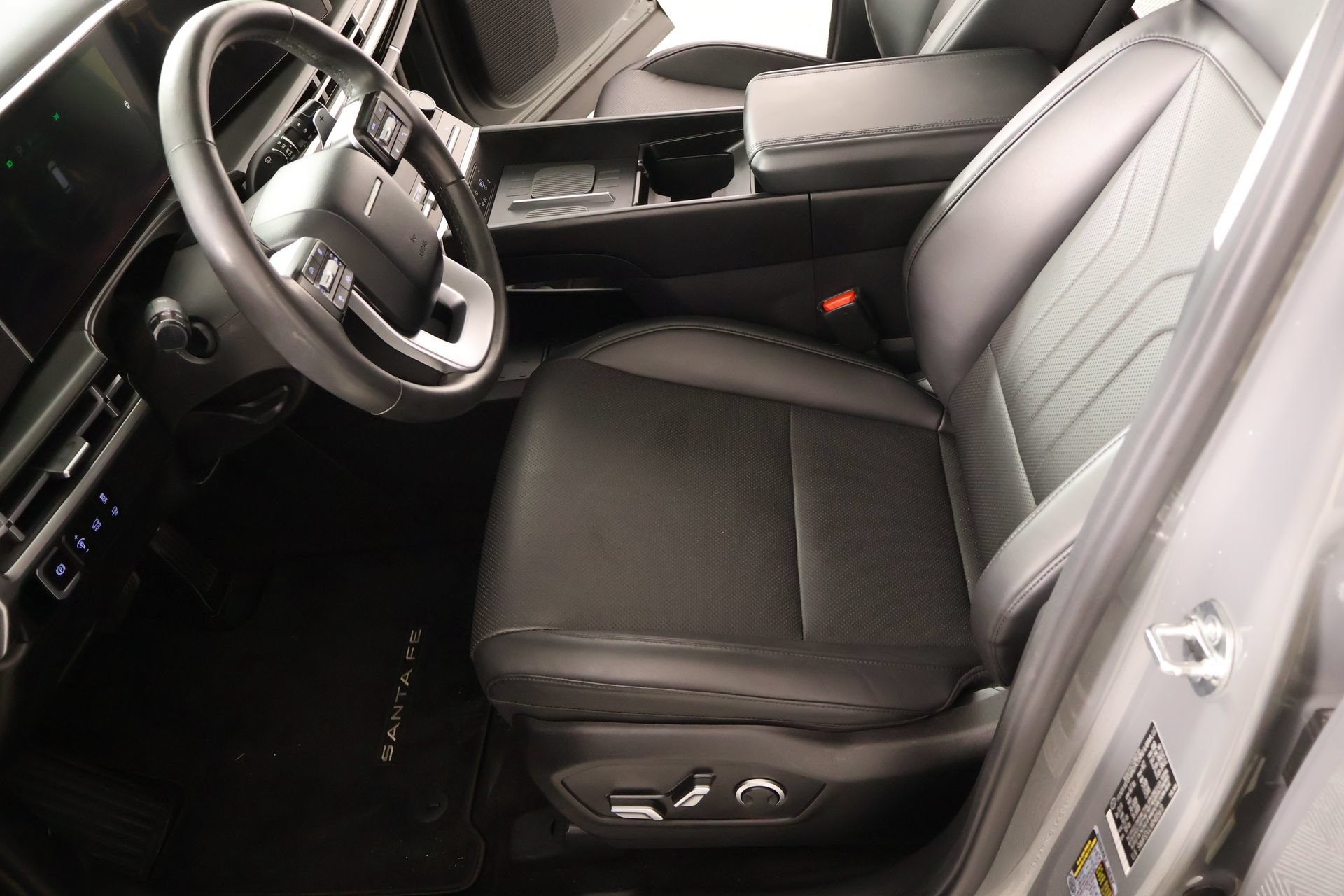 Certified 2024 Hyundai Santa Fe XRT AWD/4WD image 11