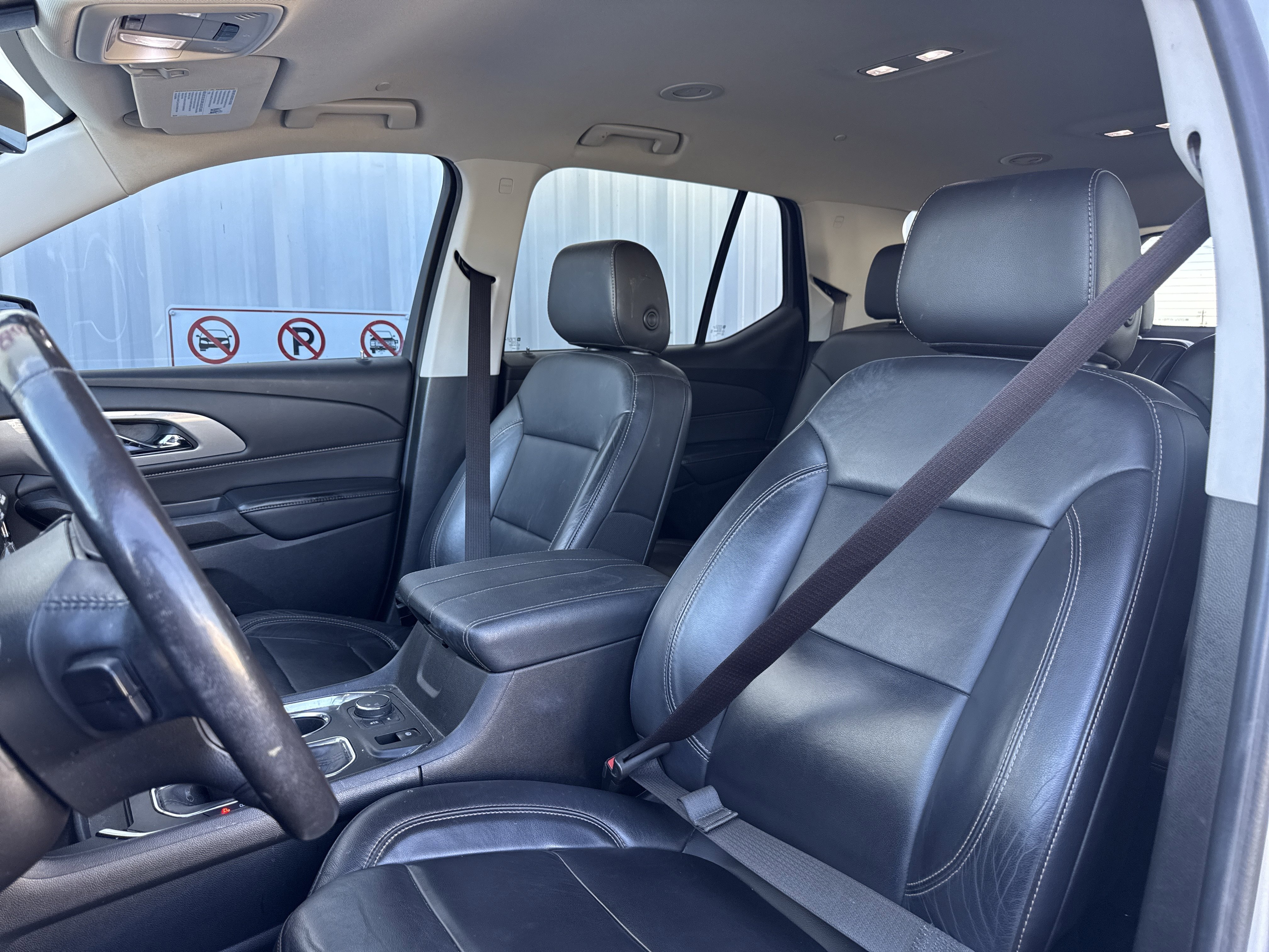 Used 2021 Chevrolet Traverse RS image 13