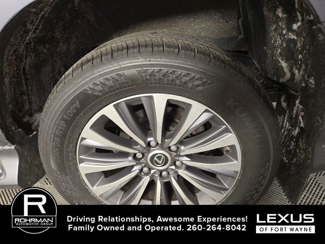 Certified 2020 Lexus GX 460 Luxury w/ Accessory Package image 13