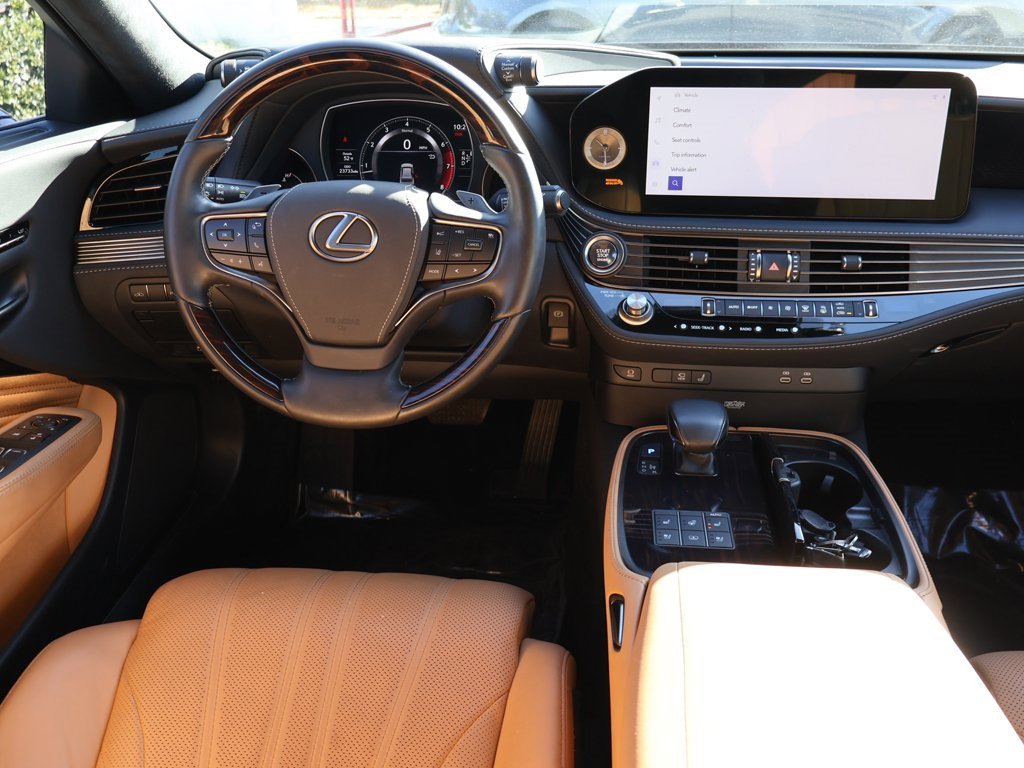 Used 2023 Lexus LS 500 w/ Luxury Package image 43