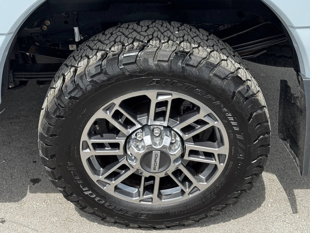Used 2024 Ford F350 Limited w/ FX4 Off-Road Package AWD/4WD image 51
