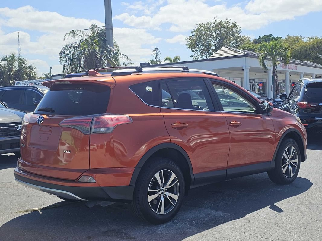 Used 2016 Toyota RAV4 XLE FWD image 18