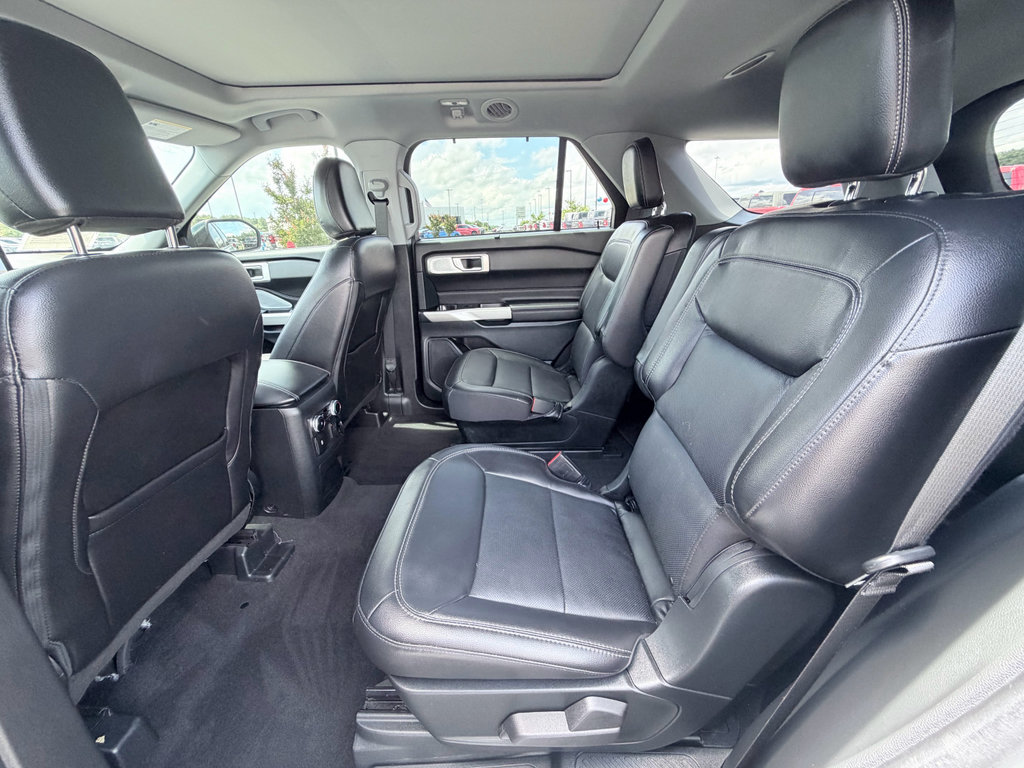 Used 2023 Ford Explorer Limited w/ Limited Technology Package RWD image 25