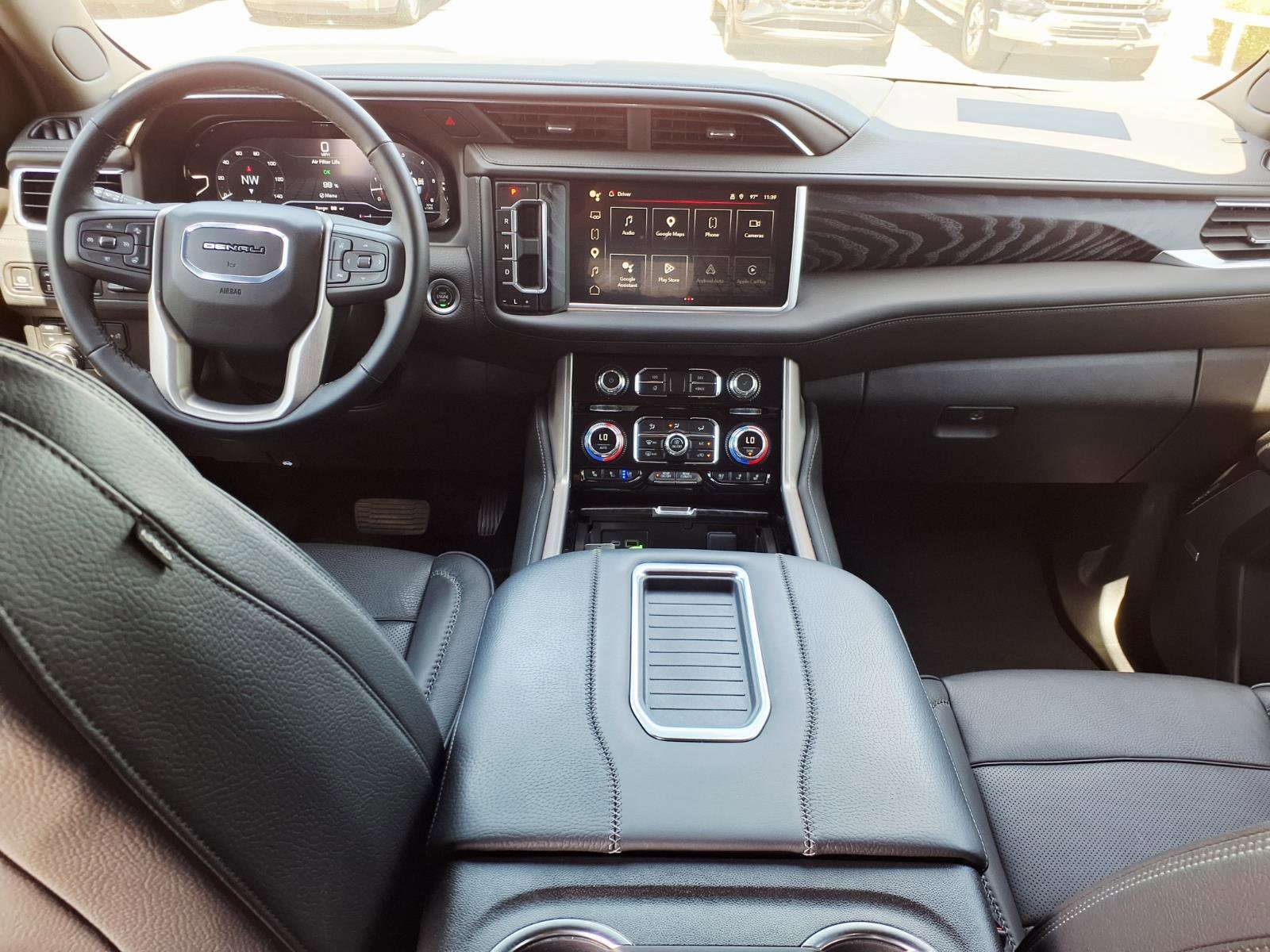 Used 2024 GMC Yukon Denali image 17