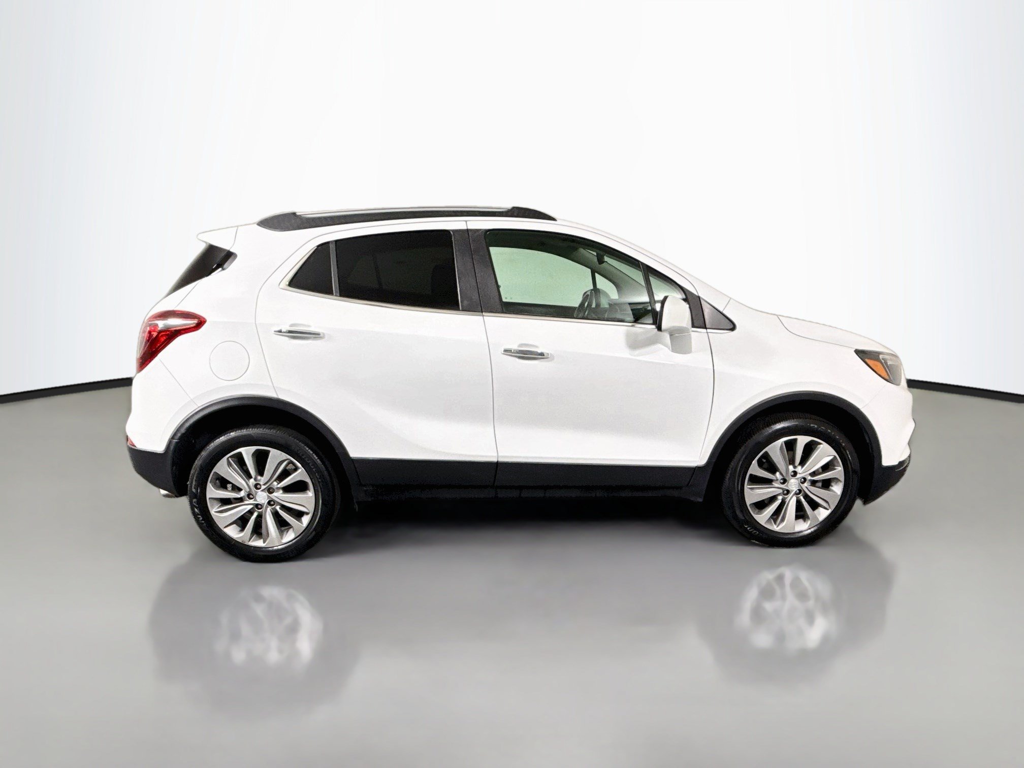 Used 2020 Buick Encore Preferred FWD image 11