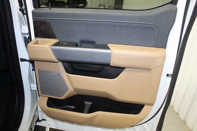 Used 2021 Ford F150 Lariat w/ Max Trailer Tow Package image 16