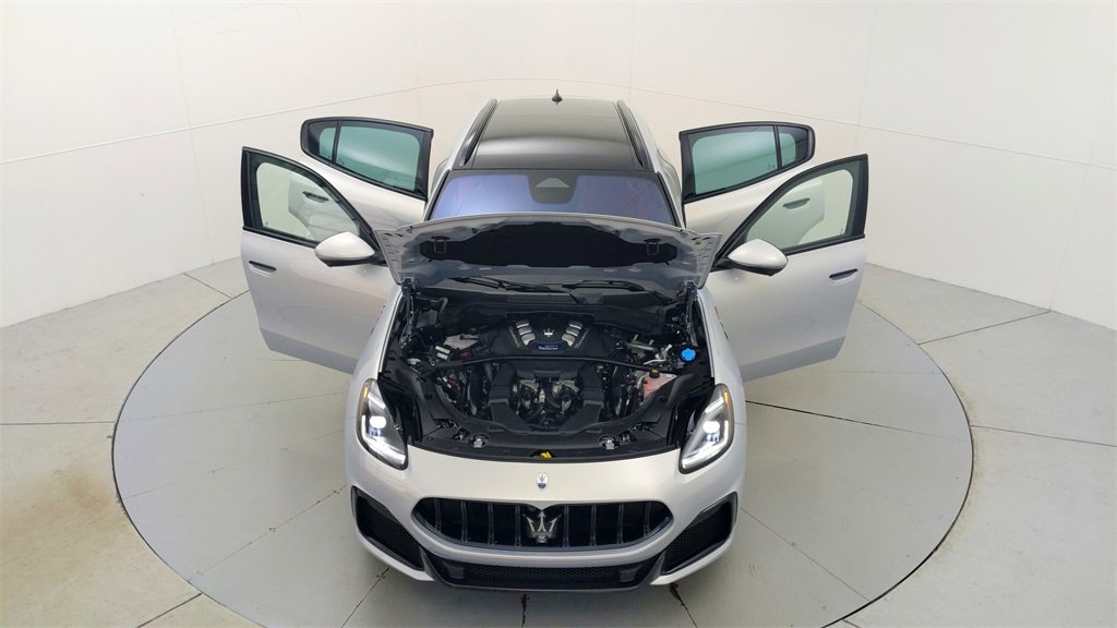 New 2024 Maserati Grecale Trofeo image 27