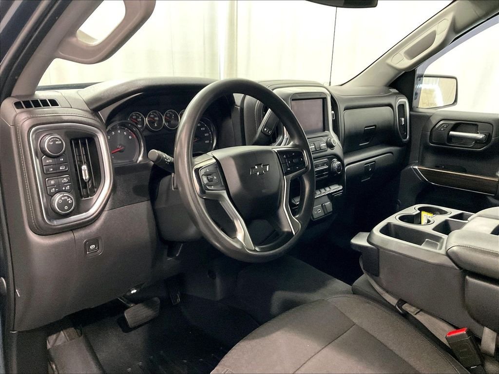 Used 2020 Chevrolet Silverado 1500 RST AWD/4WD image 8