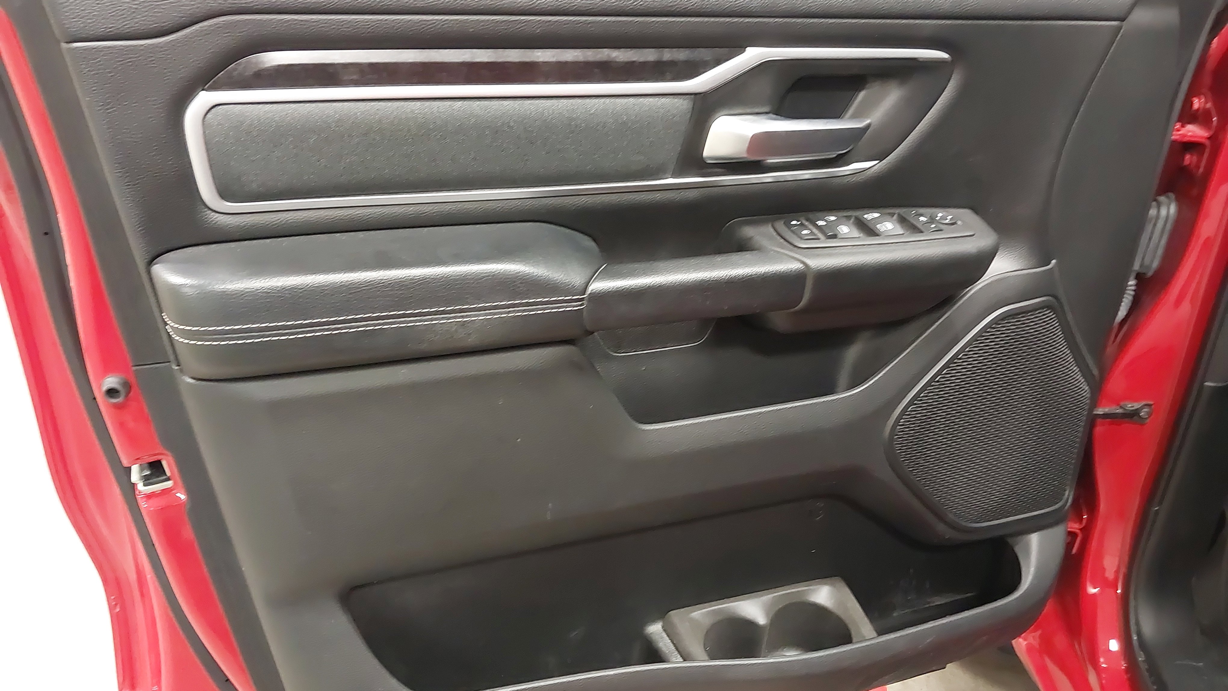 Used 2023 RAM 1500 Big Horn image 24