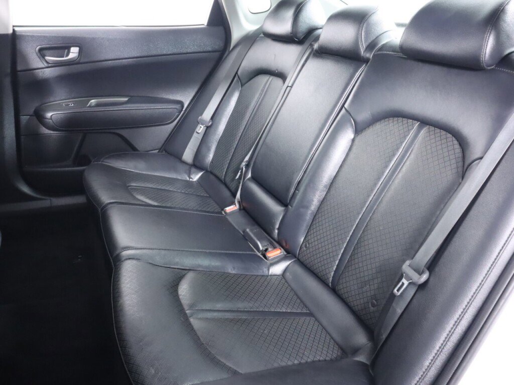 Used 2020 Kia Optima SE image 35