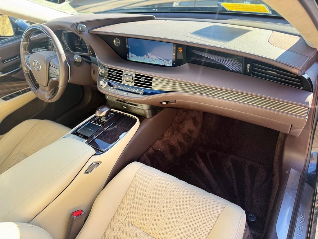 Used 2020 Lexus LS 500 AWD image 20