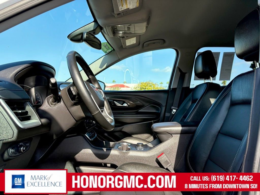 Used 2024 GMC Terrain SLT image 10