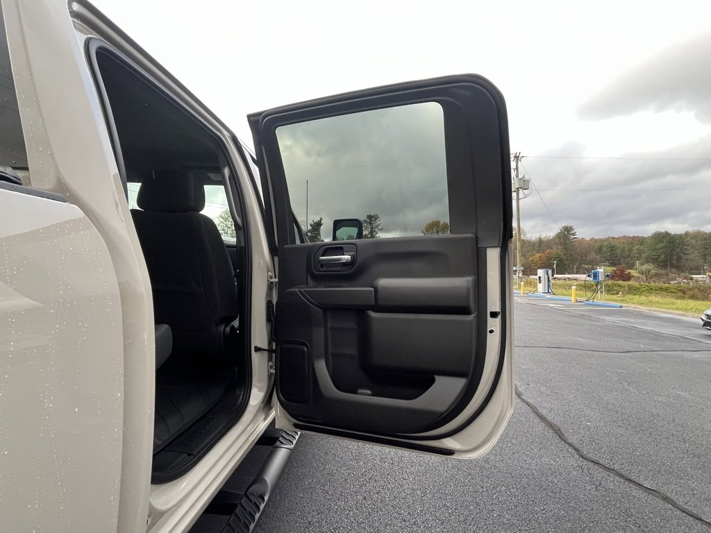 New 2026 Chevrolet Silverado 2500 Custom w/ Custom Value Package image 16