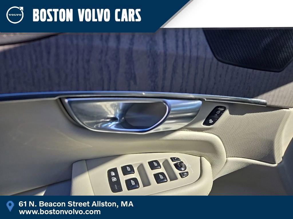 Used 2022 Volvo XC90 T8 Inscription image 19