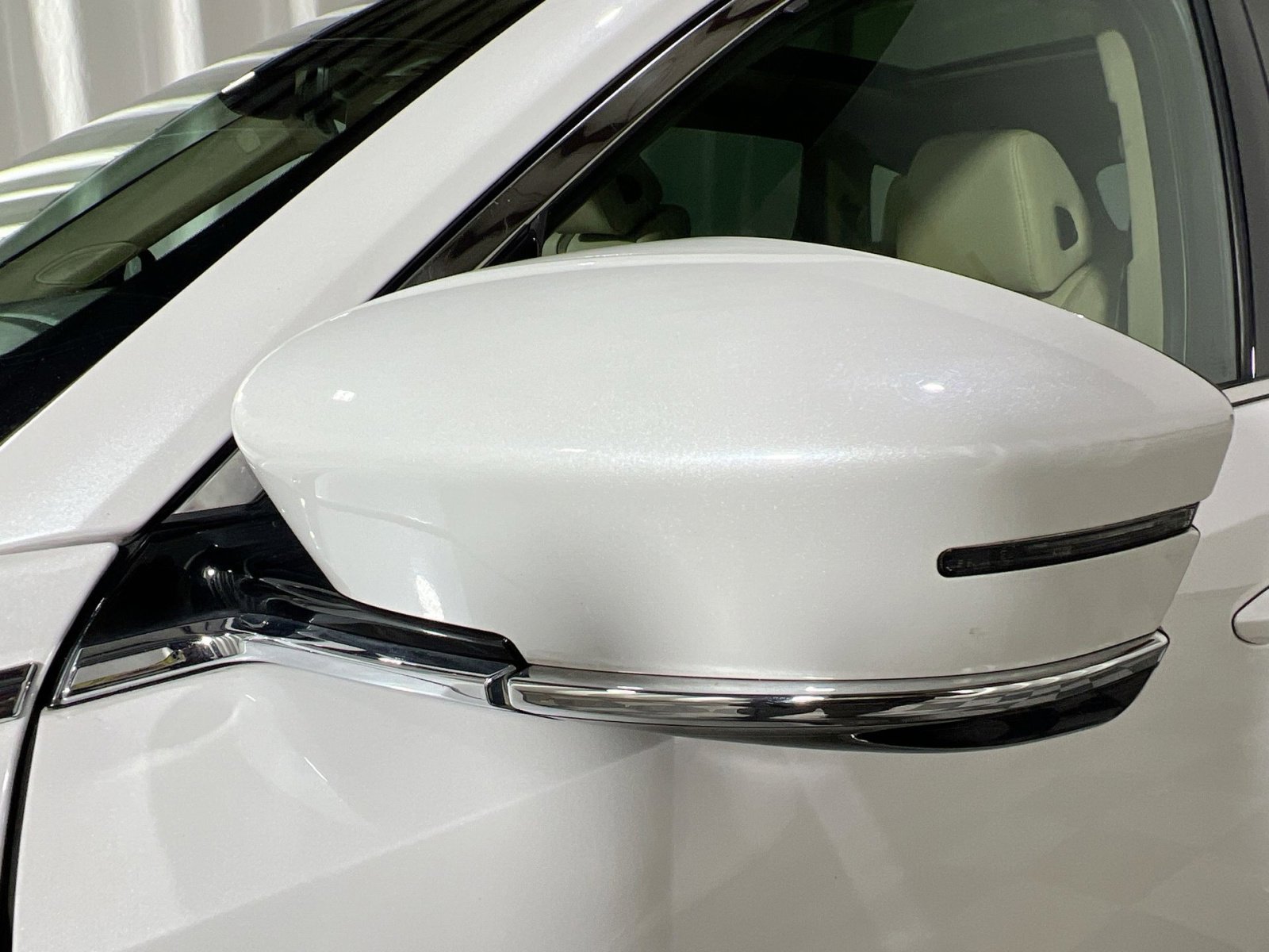 Used 2023 Acura MDX SH-AWD image 14