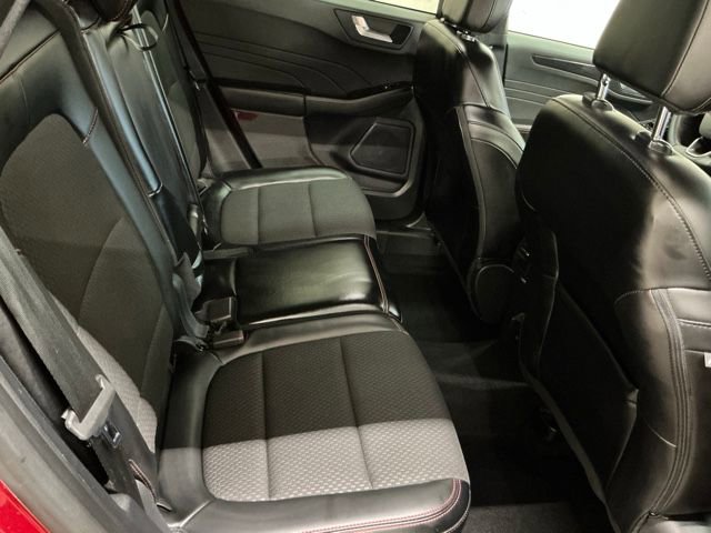 Used 2024 Ford Escape ST-Line w/ Tech Pack #1 AWD/4WD image 17