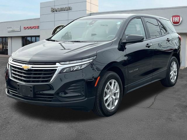 Used 2024 Chevrolet Equinox LS w/ LS Convenience Package FWD image 3