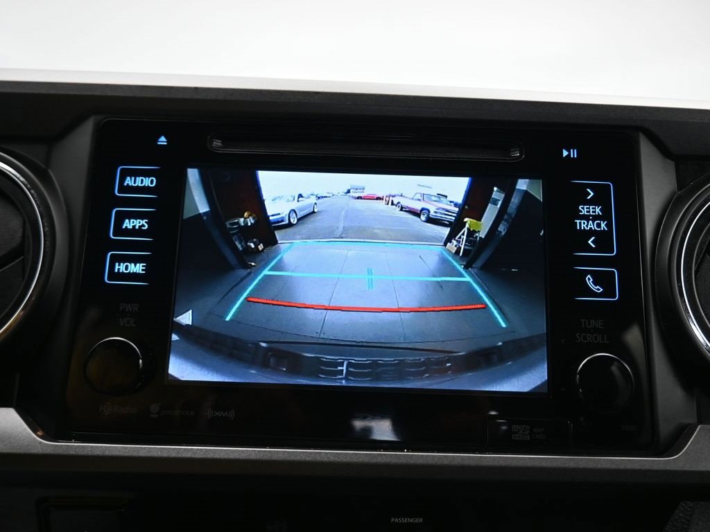 Used 2017 Toyota Tacoma TRD Sport image 18