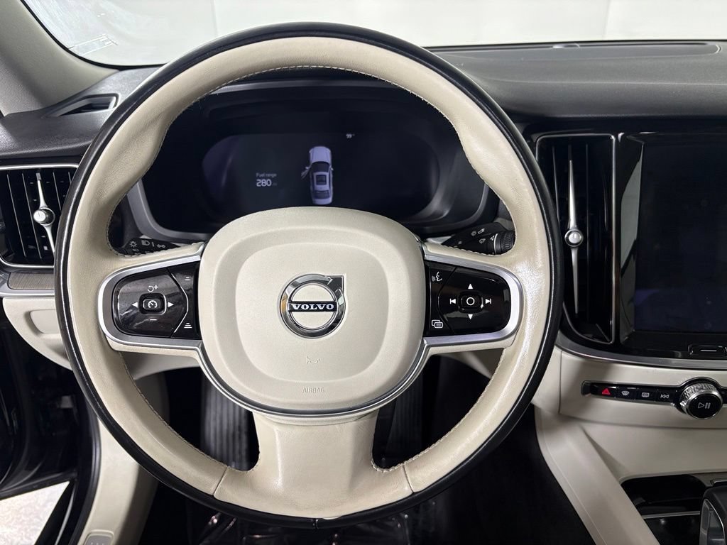 Used 2024 Volvo S60 B5 Plus FWD image 26